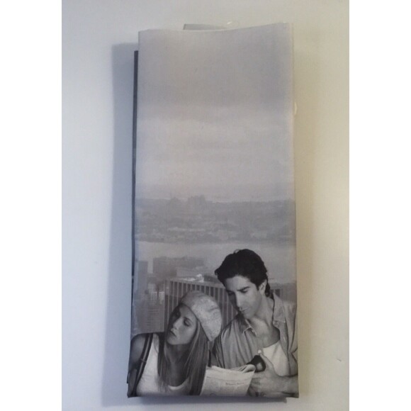 Friends TV Show Wall Art Tapestry Culturefly Ex Monica Chandler Rachel Ross Joey - Picture 2 of 3